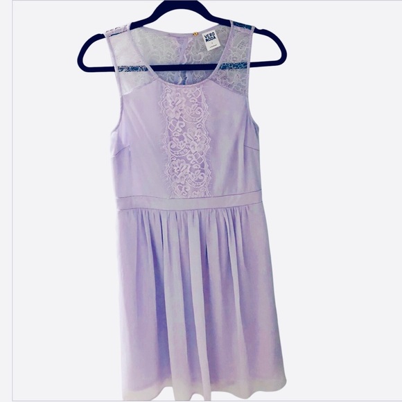 Vero Moda Small Lace Detail Dress in Soft Lavender Lined Chiffon - Picture 10 of 10